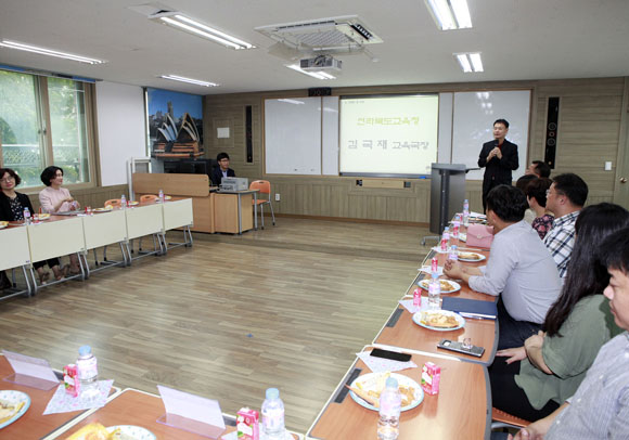 진경여자고등학교 어울림(林) 사회적협동조합 개소식 사진2