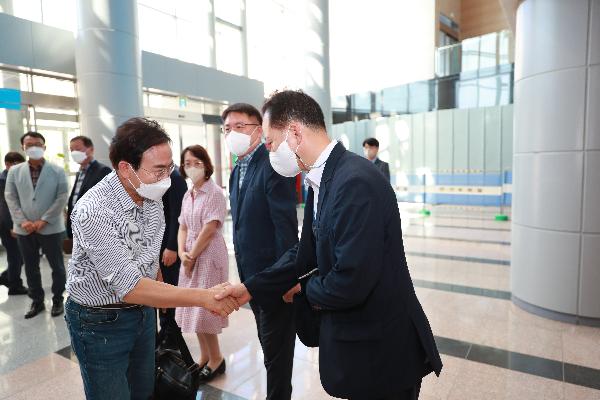 제19대 서거석  전북교육감, 첫 출근길