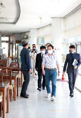 서거석 교육감, 도교육청 현업 교육공무직원 격려