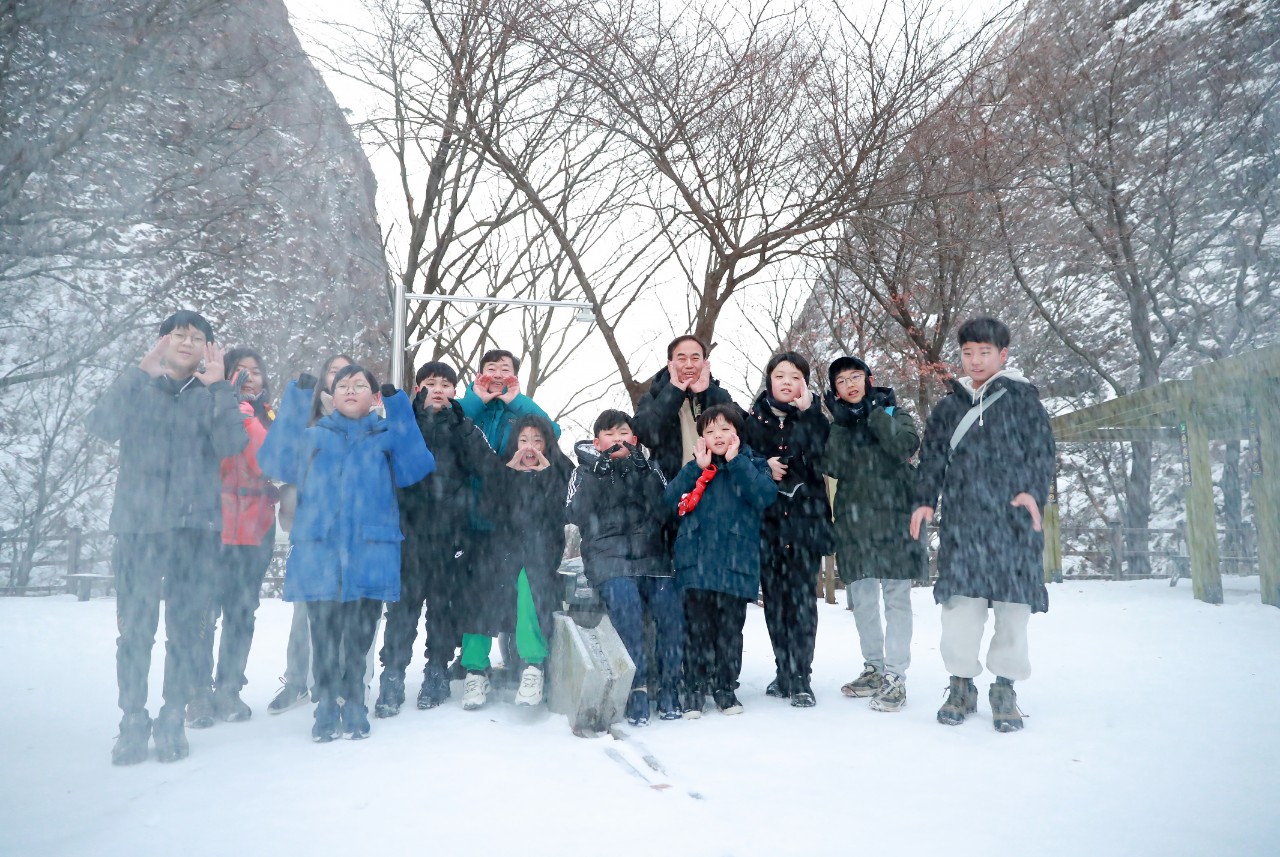 “꿈은 이뤄진다”, 진안 장승초 학생들과 마이산 등반