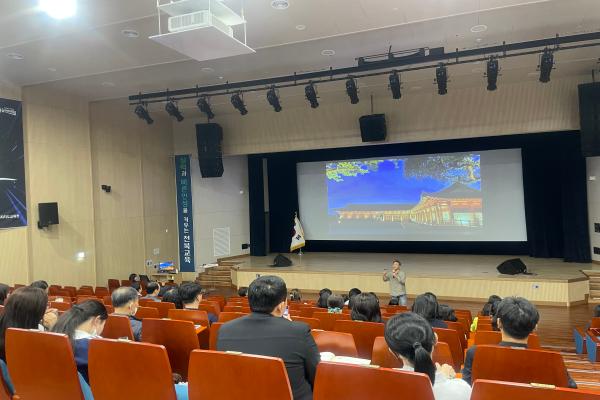 10.1.(수) 학부모 아카데미(김승수 강사)_도서관은 아이들의 삶을 어떻게 바꾸는가