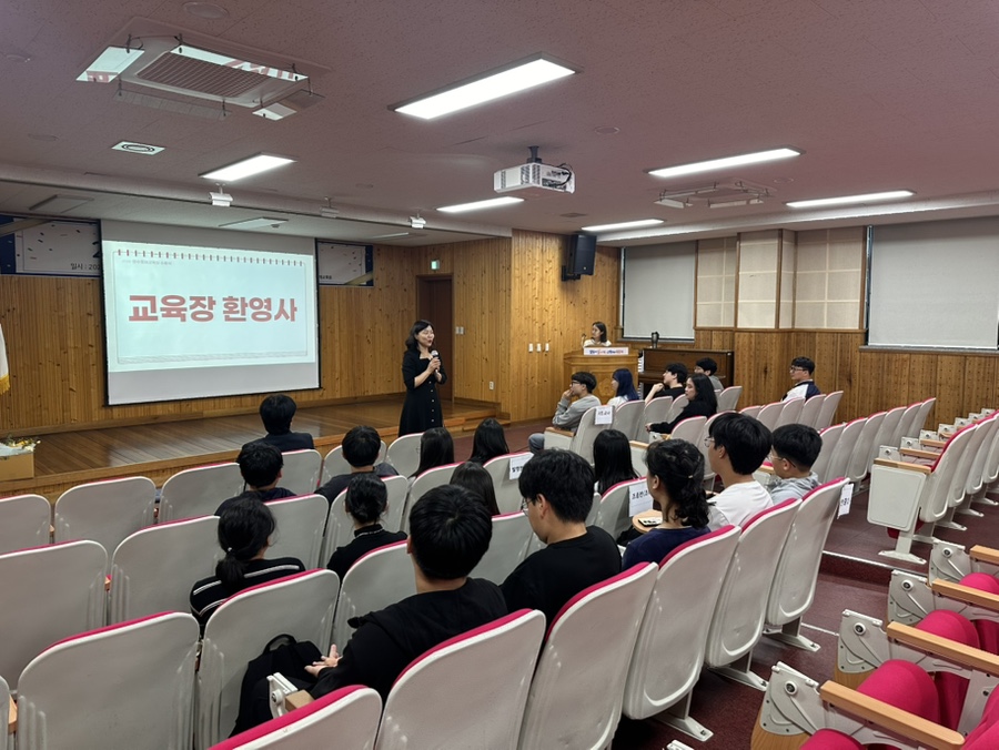 장수교육지원청, 영재교육원 창의적산출물발표회 및 수료식 실시 이미지(2)
